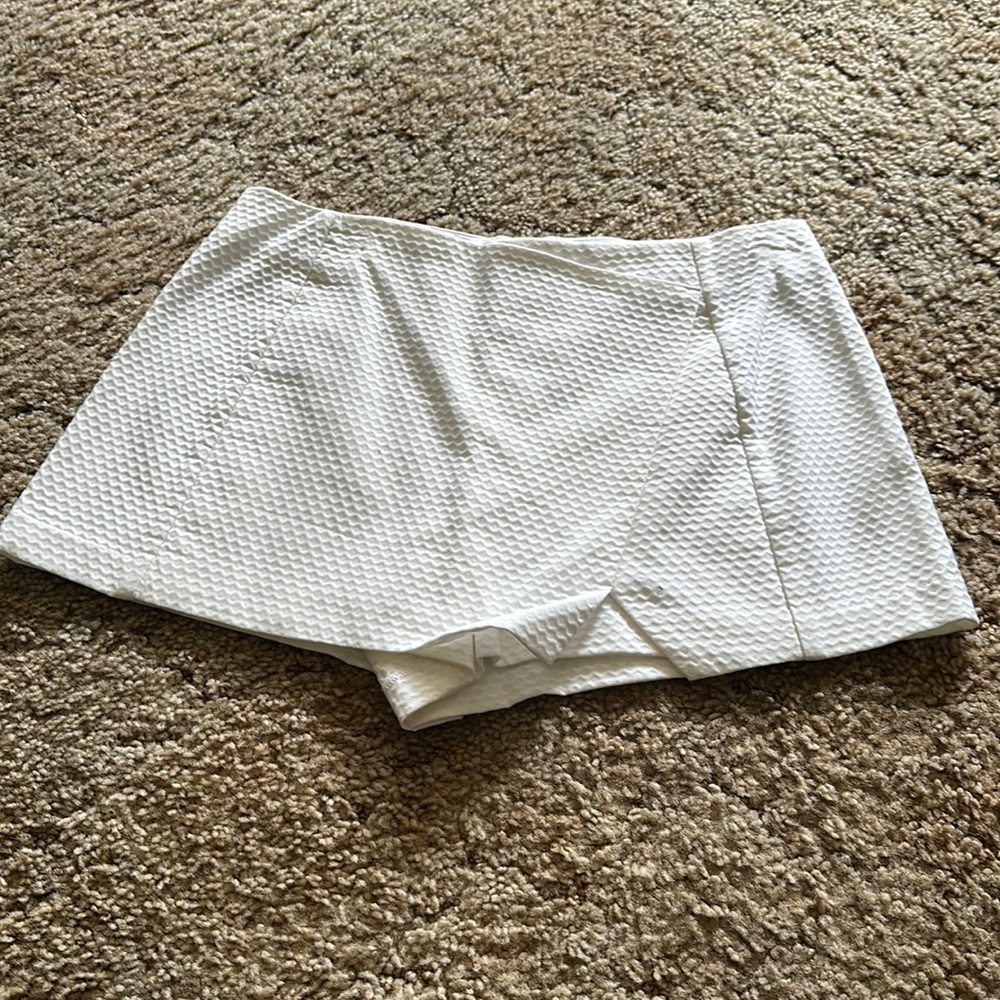 White Lilly Pulitzer mini skort